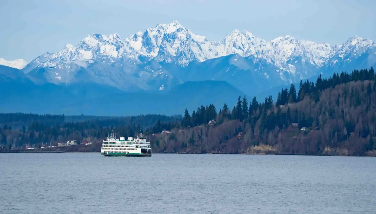 Edmonds WA Ferry Olympic Mountains