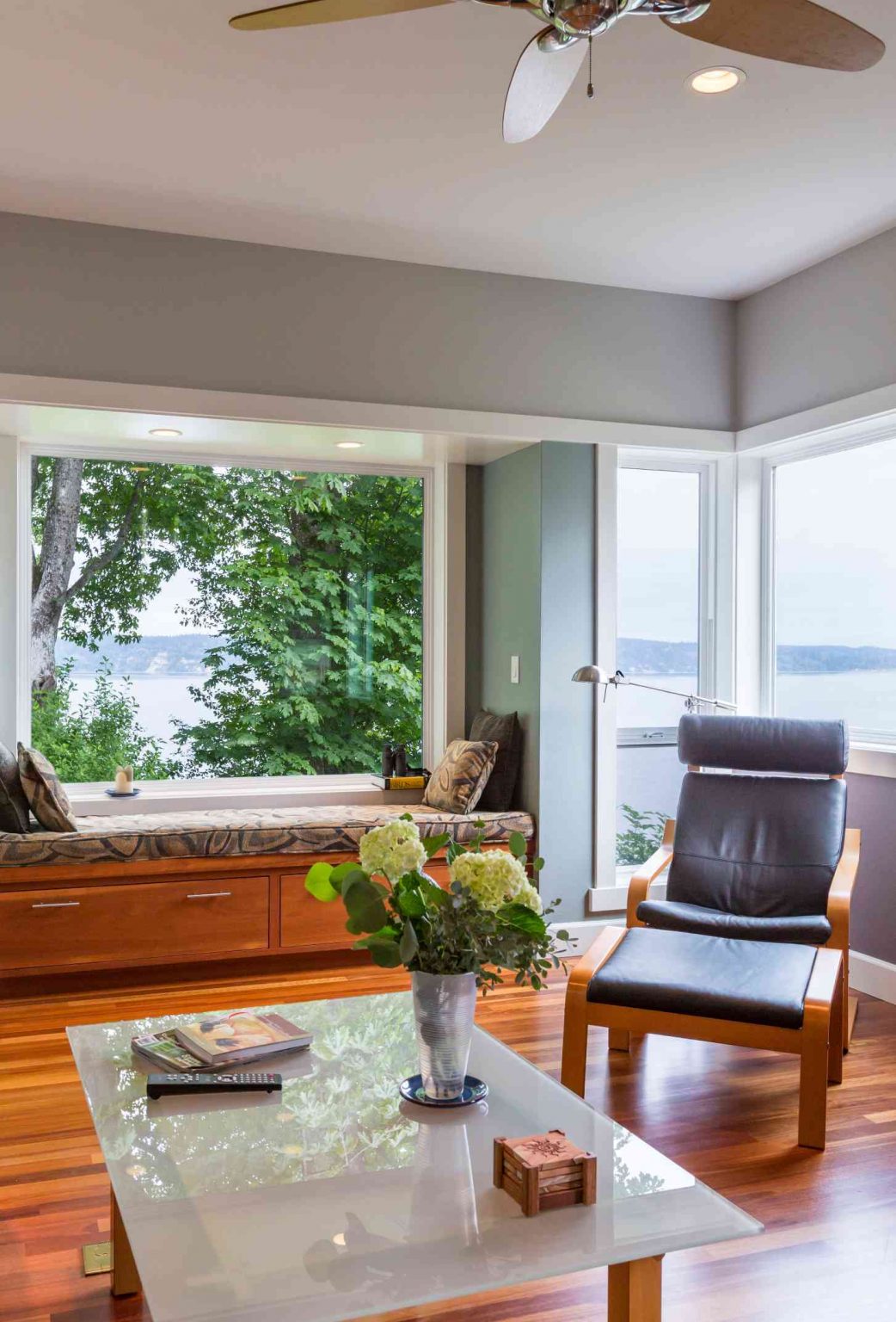 Modern Mukilteo living room with ocean view